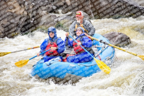 003349_RaftPics_Los-RIOS_June-14_BOX-_LA_Boat-1-John_LES4387