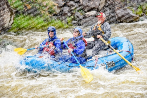 003353_RaftPics_Los-RIOS_June-14_BOX-_LA_Boat-1-John_LES4391