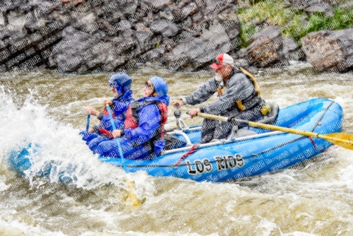 003358_RaftPics_Los-RIOS_June-14_BOX-_LA_Boat-1-John_LES4396