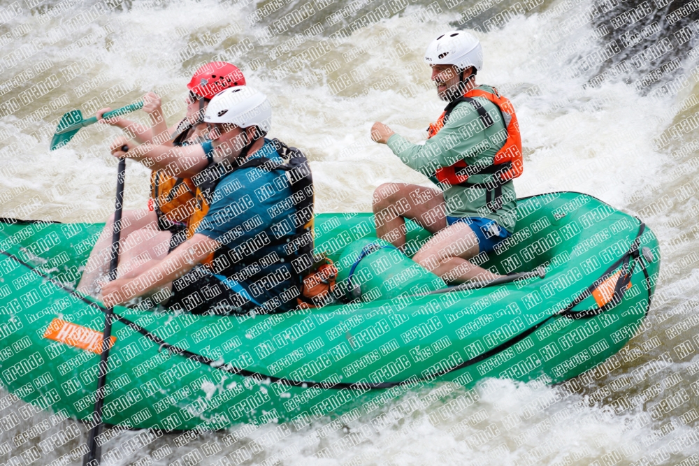 000333June-21_PRIVATES_RAFT-Pics_Racecourse-PM_TC__MG_0412