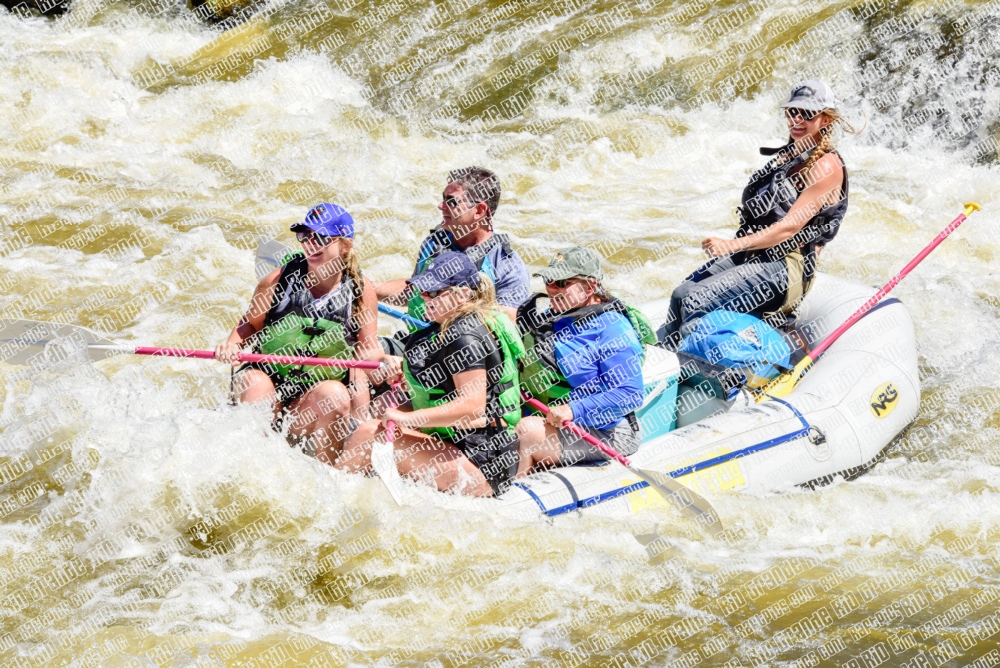 000442June-28_BIG-RIVER_RAFT-Pics_Racecourse-AM_LA_Mads_LES5496