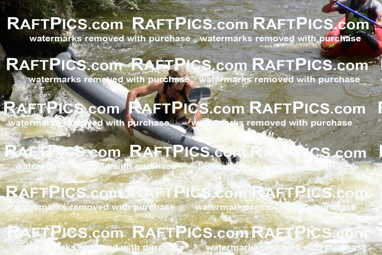 000561-July-1_Big-River_RAFT-Pics_Racecourse-AM_LA_Funyaks_LES5953