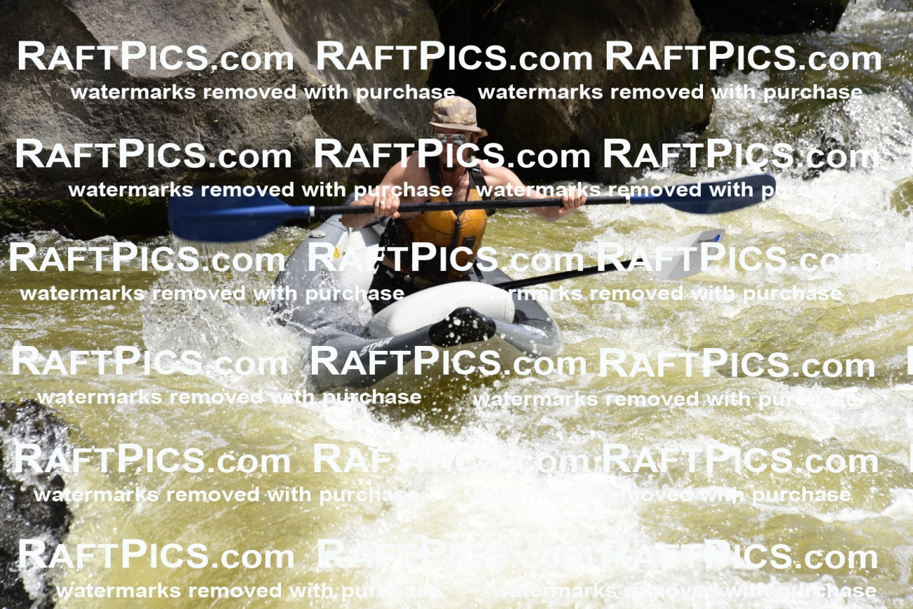 000566-July-1_Big-River_RAFT-Pics_Racecourse-AM_LA_Funyaks_LES5958