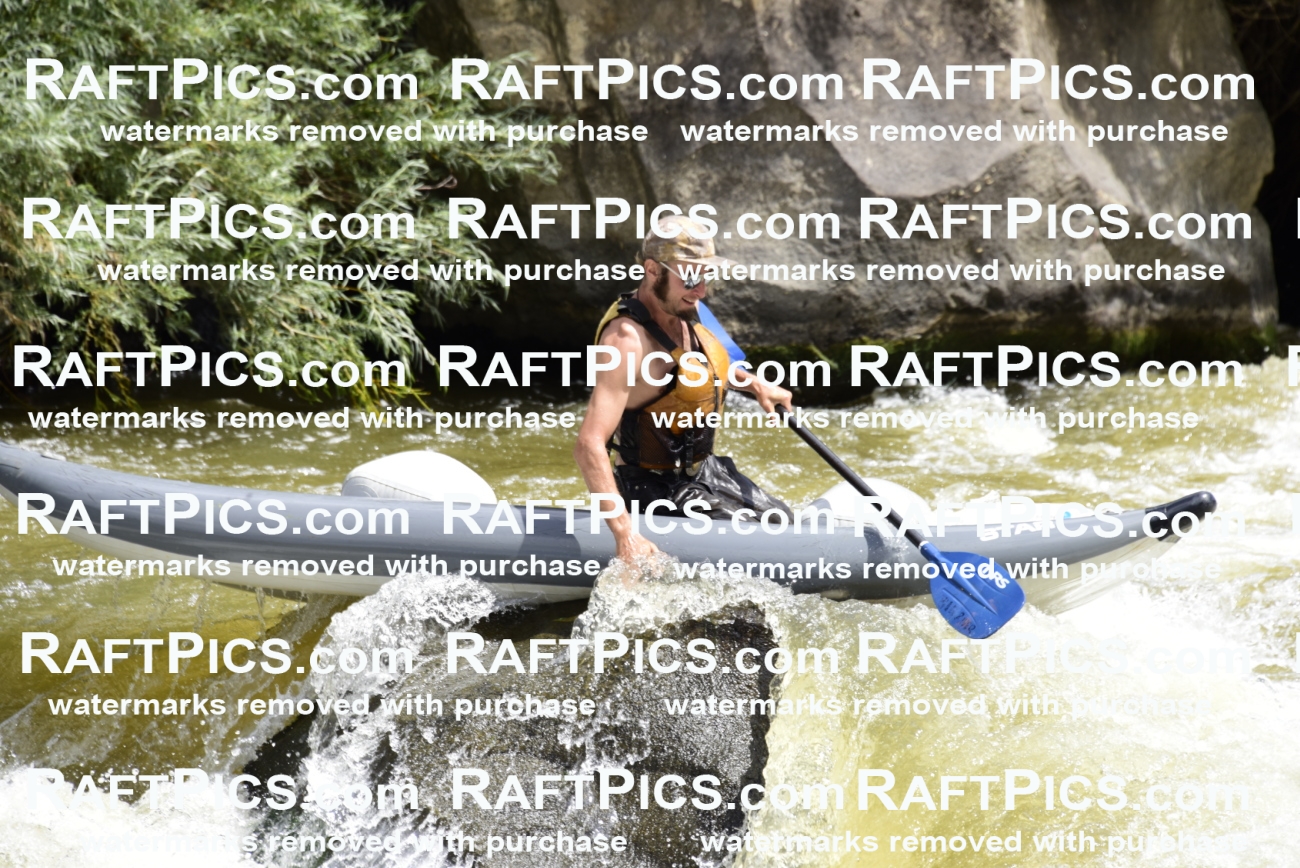 000571-July-1_Big-River_RAFT-Pics_Racecourse-AM_LA_Funyaks_LES5963