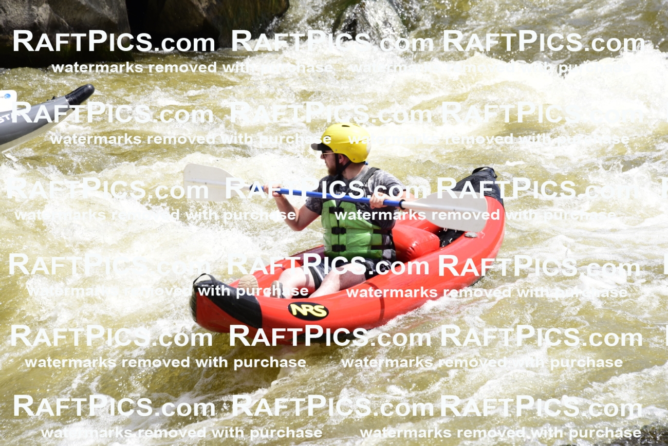 000573-July-1_Big-River_RAFT-Pics_Racecourse-AM_LA_Funyaks_LES5965