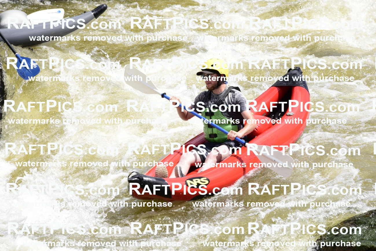 000574-July-1_Big-River_RAFT-Pics_Racecourse-AM_LA_Funyaks_LES5966