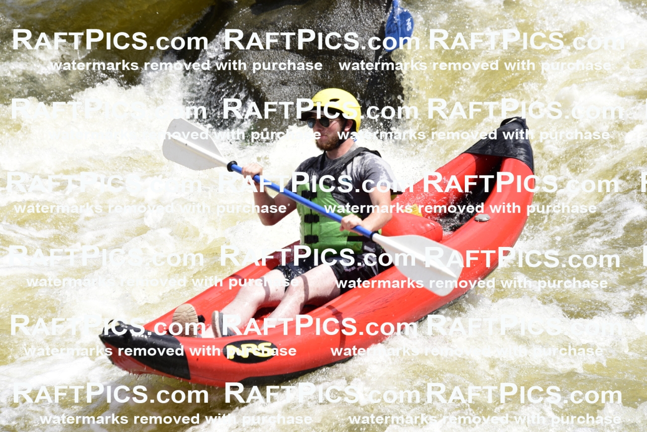 000580-July-1_Big-River_RAFT-Pics_Racecourse-AM_LA_Funyaks_LES5972