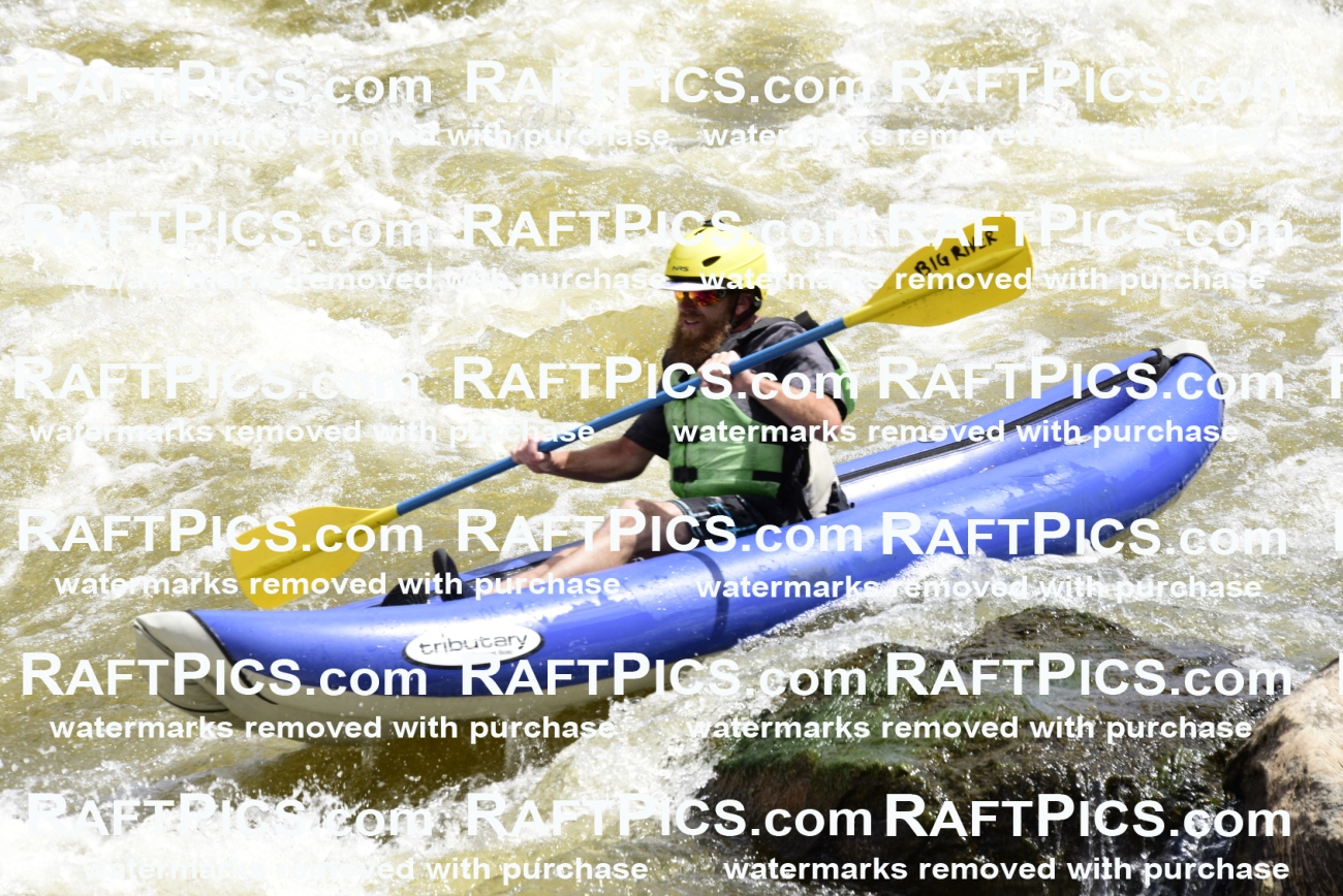 000581-July-1_Big-River_RAFT-Pics_Racecourse-AM_LA_Funyaks_LES5973