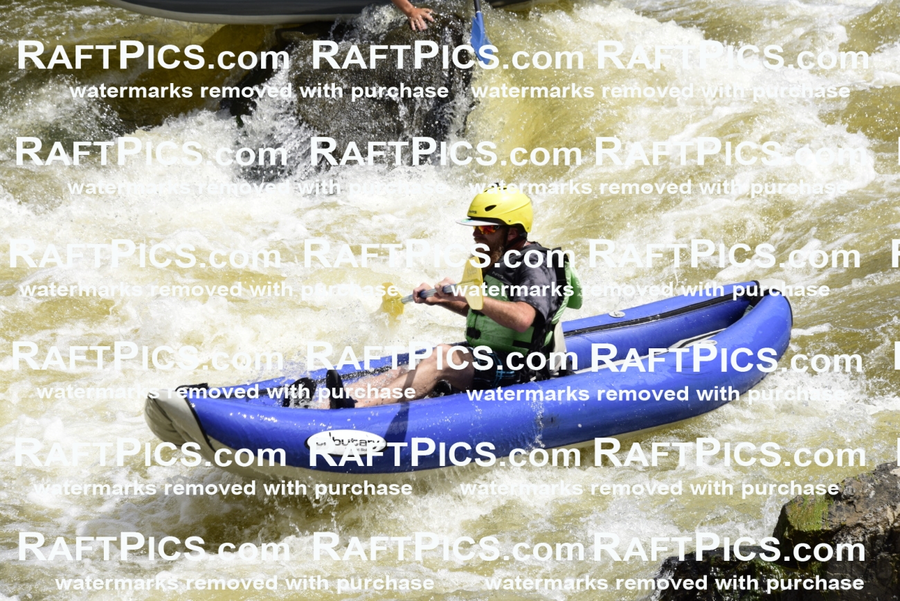 000586-July-1_Big-River_RAFT-Pics_Racecourse-AM_LA_Funyaks_LES5978