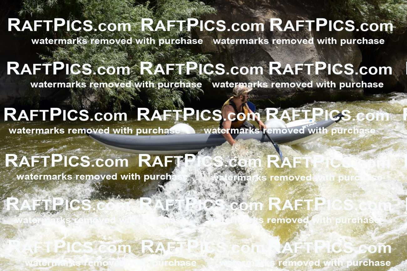 000588-July-1_Big-River_RAFT-Pics_Racecourse-AM_LA_Funyaks_LES5980