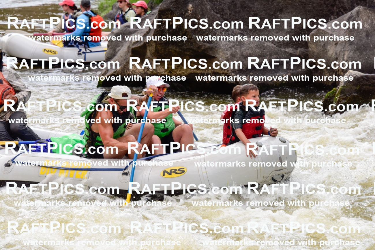 005800_RaftPics_July1_Big-River_Racecourse_PM_LA__LES6347