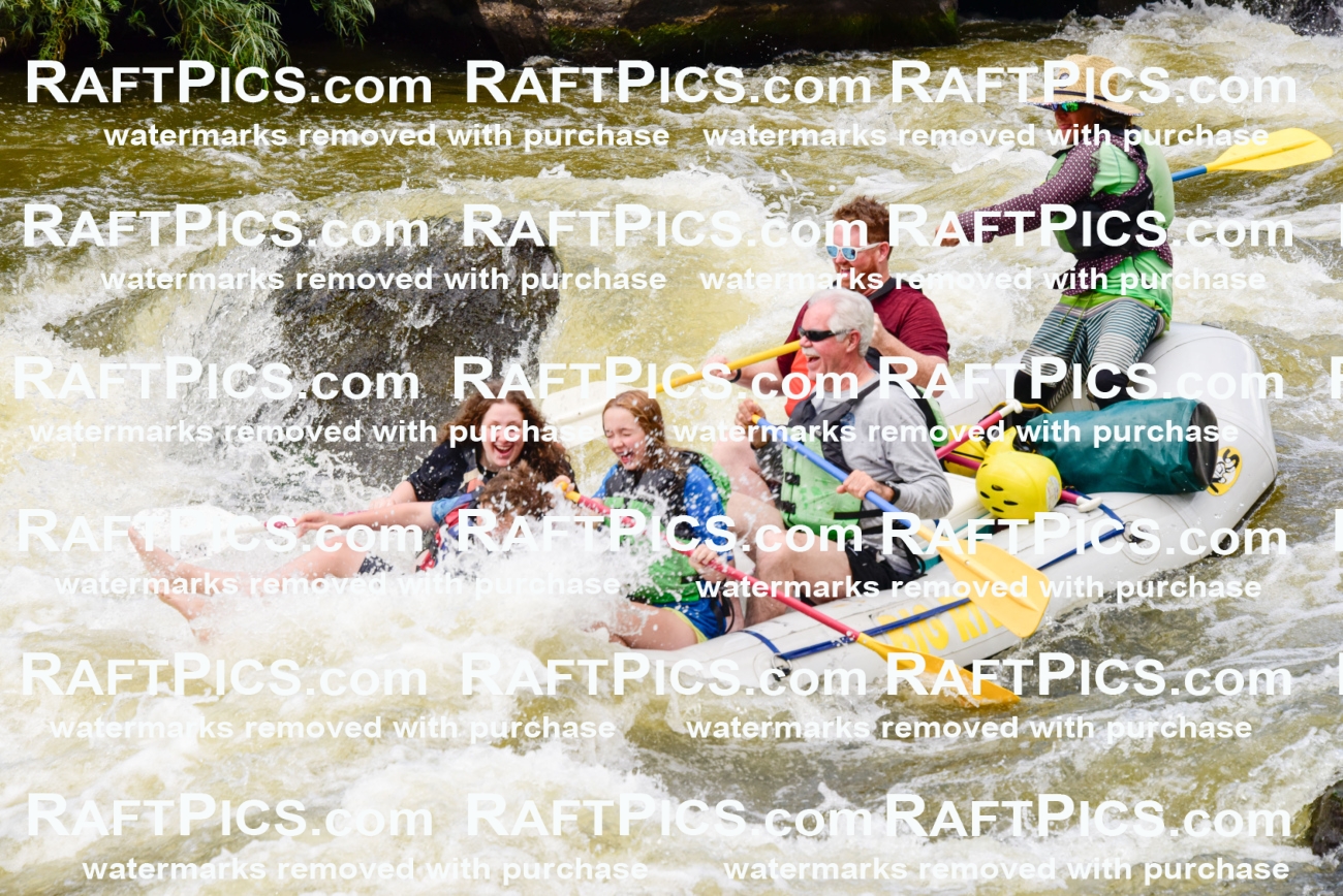 005998_RaftPics_July1_Big-River_Racecourse_PM_LA_Paris_LES6160