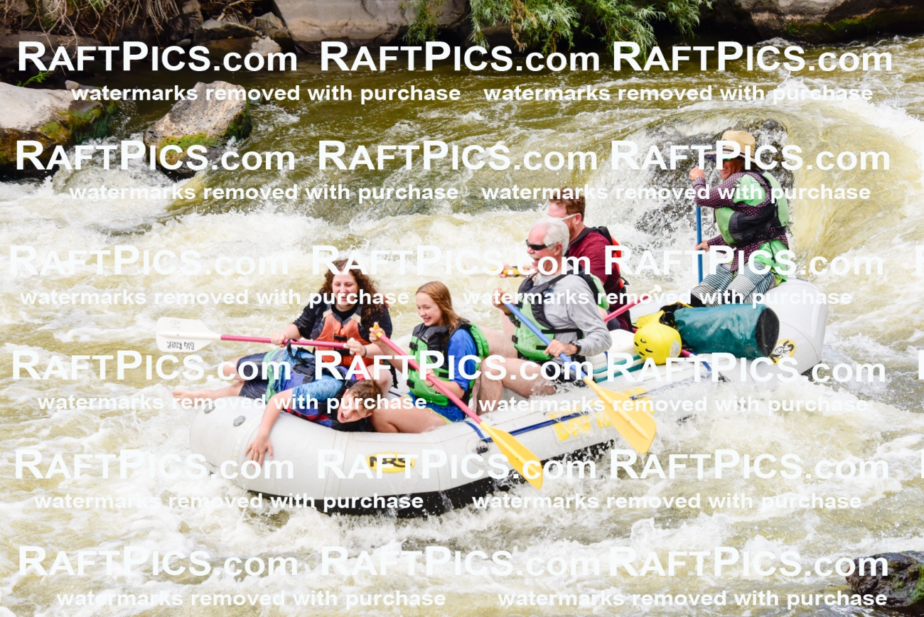 006003_RaftPics_July1_Big-River_Racecourse_PM_LA_Paris_LES6165