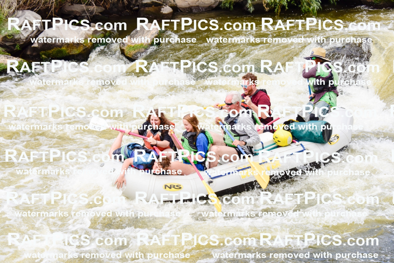 006004_RaftPics_July1_Big-River_Racecourse_PM_LA_Paris_LES6166