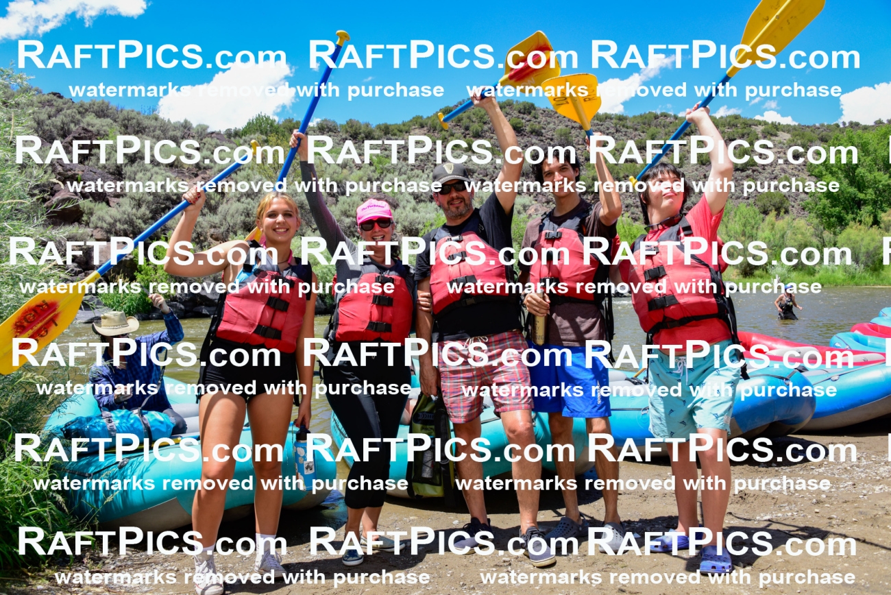 006753_RaftPics_July2_LosRios_Racecourse_PM_LA_LES6821