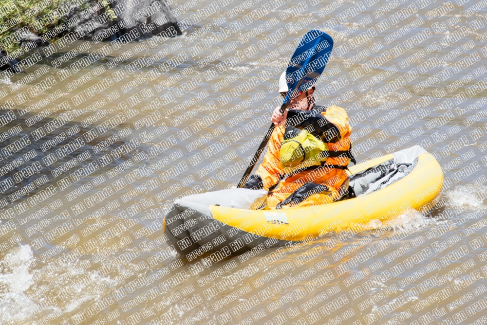 000473_May6_kayaks_RC_PM_LA_DSC0782