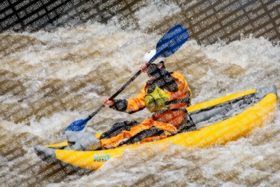 000480_May6_kayaks_RC_PM_LA_DSC0789