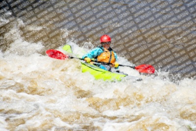 000487_May6_kayaks_RC_PM_LA_DSC0796