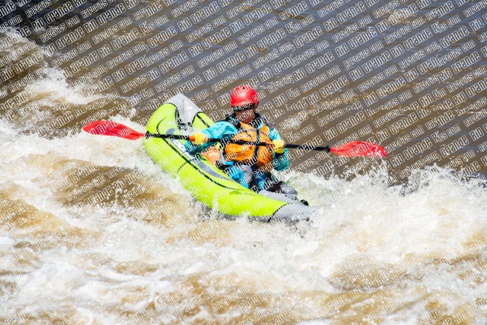 000489_May6_kayaks_RC_PM_LA_DSC0798