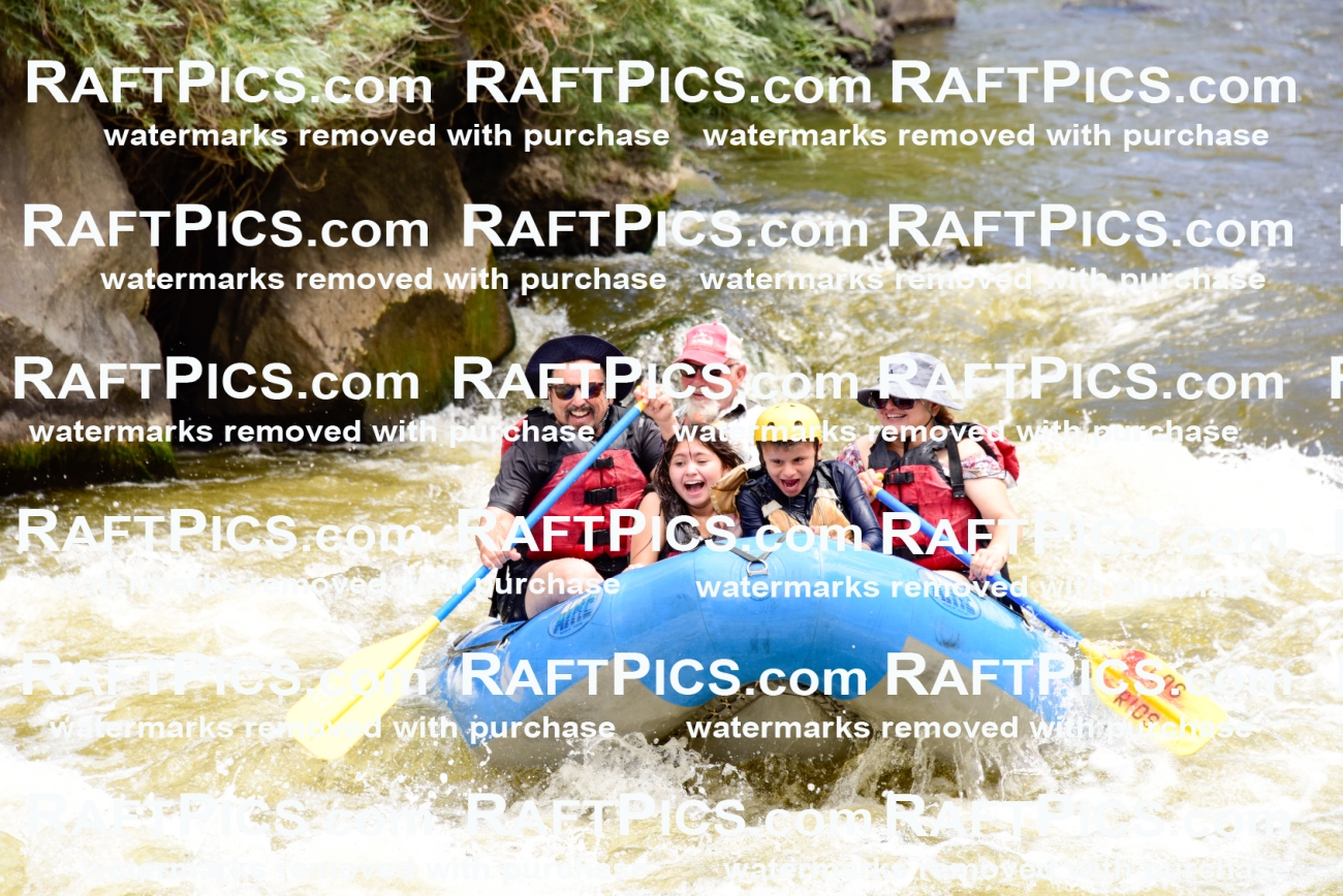 006808_RaftPics_July2_LosRios_Racecourse_PM_LA-John_LES7319