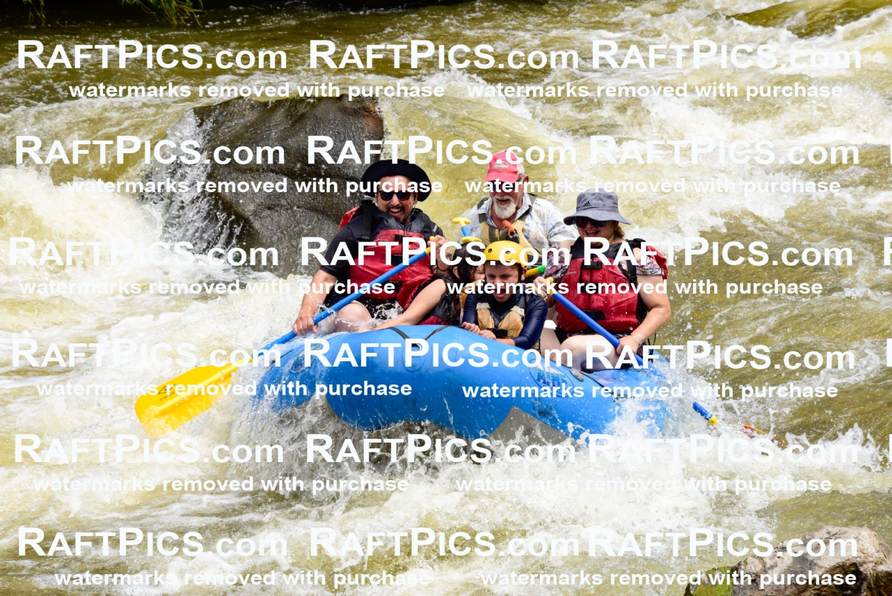 006817_RaftPics_July2_LosRios_Racecourse_PM_LA-John_LES7328