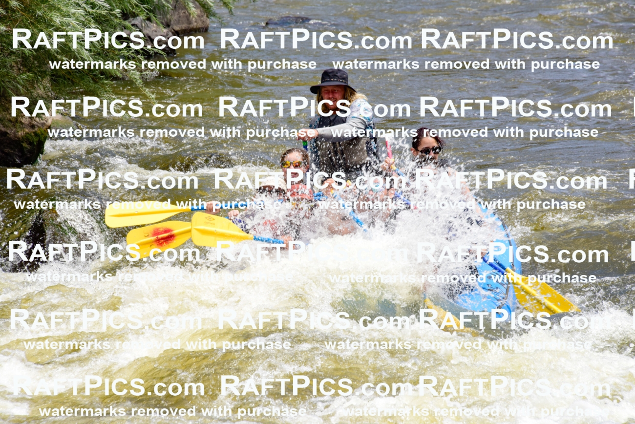 006884_RaftPics_July2_LosRios_Racecourse_PM_LA-Zack_LES7357