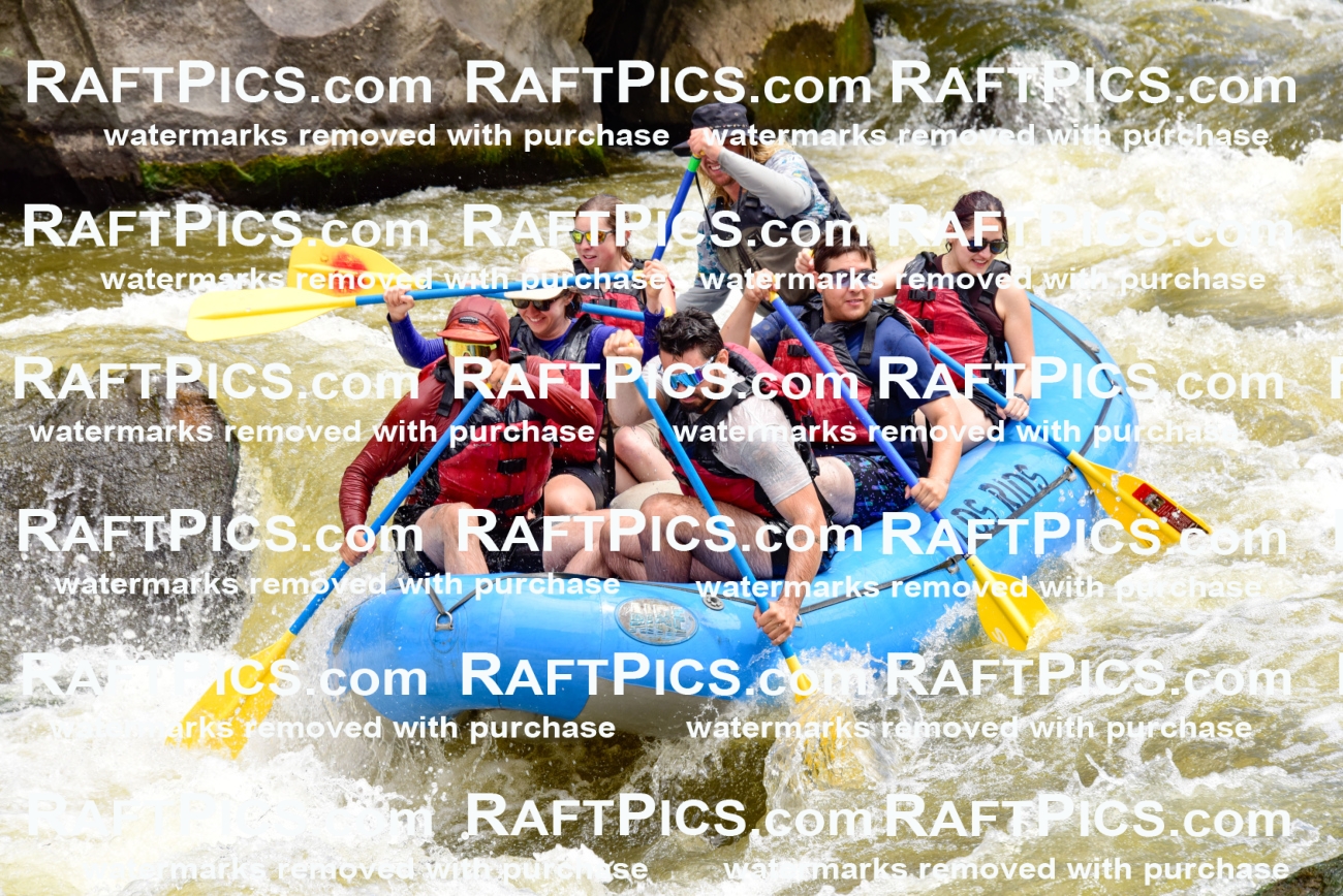 006895_RaftPics_July2_LosRios_Racecourse_PM_LA-Zack_LES7368