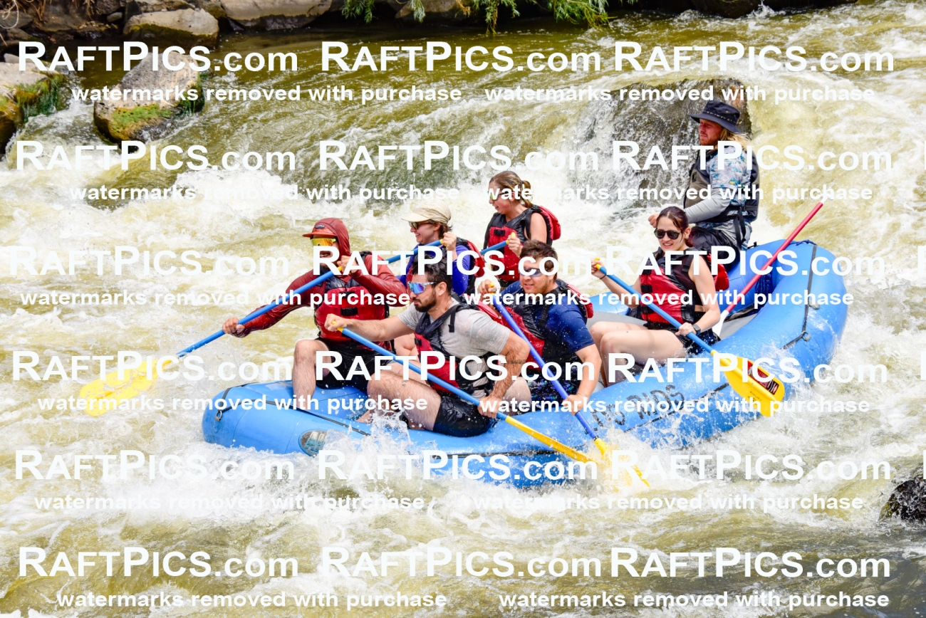 006902_RaftPics_July2_LosRios_Racecourse_PM_LA-Zack_LES7375