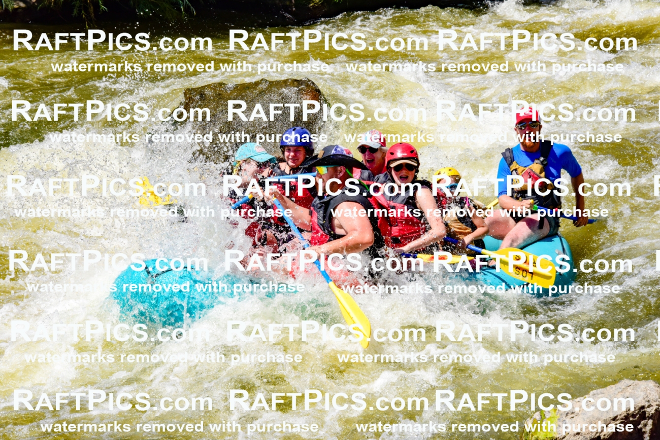 007011_RaftPics_July3_LosRios_Racecourse_PM_LA-Wade_LES7593