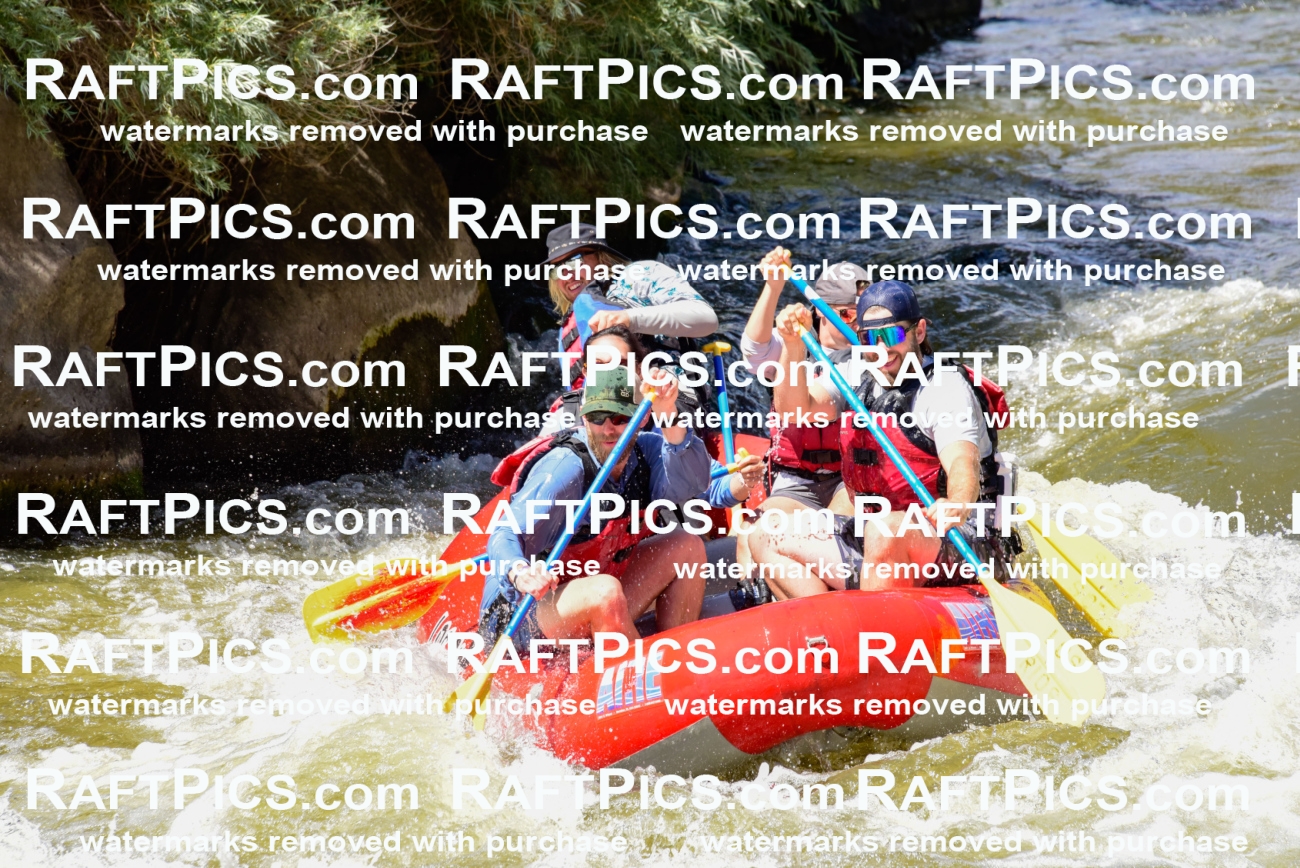 007029_RaftPics_July3_LosRios_Racecourse_PM_LA-Wade_LES7611