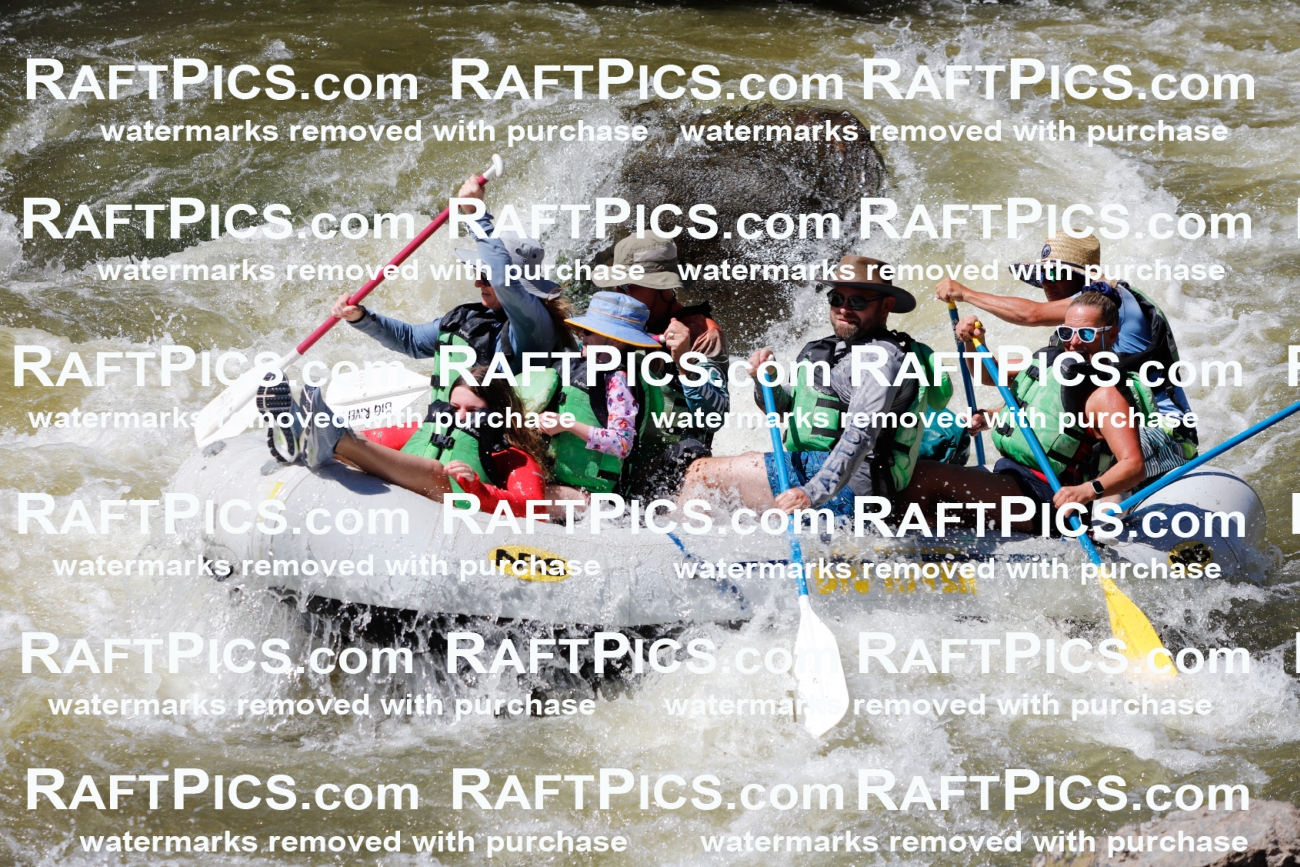 July_4_BigRiver_Racecourse_PM_Paris_TC_010211