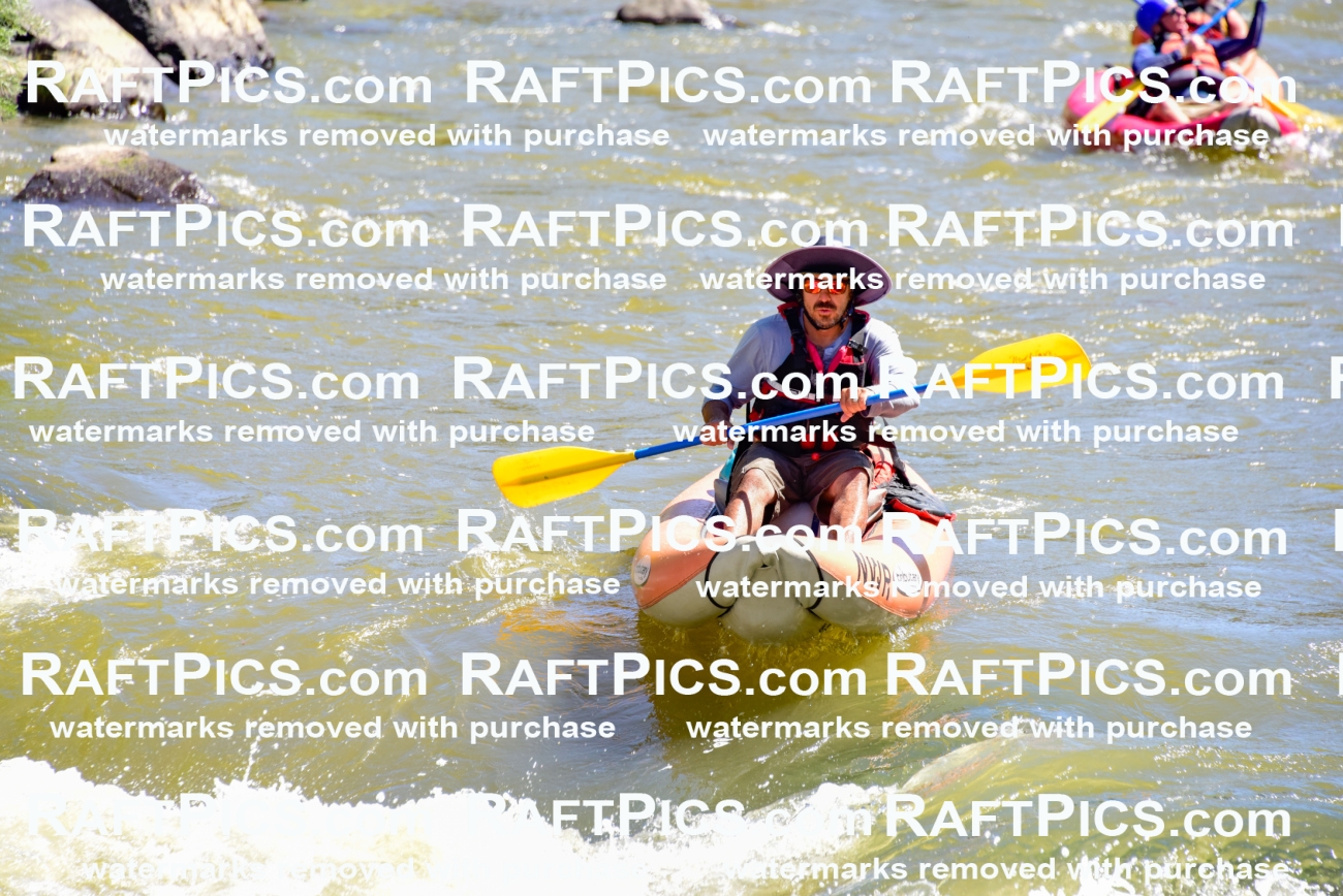 001460-July-9_NEW-WAVE_RAFT-Pics_Racecourse-AM_LA_FUNYAKS-ELIAS_LES7656