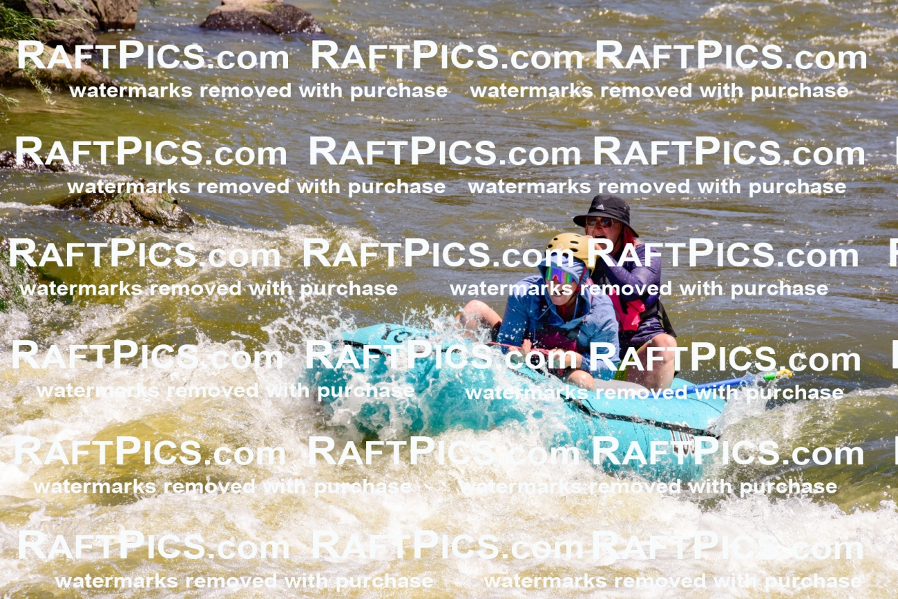 007092_RaftPics_July-9_Los-Rios_Racecourse_AM_LA-Emily-Rachel_LES7922