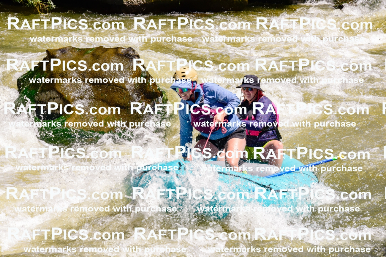 007105_RaftPics_July-9_Los-Rios_Racecourse_AM_LA-Emily-Rachel_LES7935