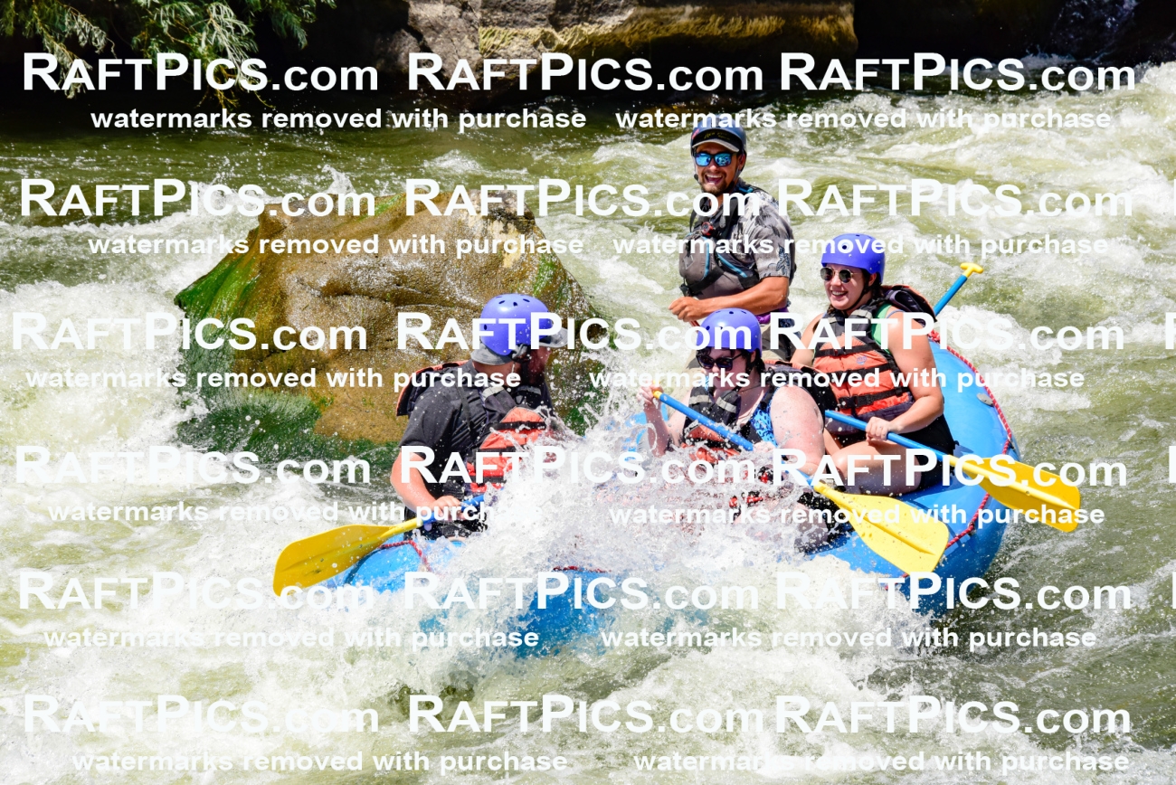 002194_July-11_NEW-WAVE_RAFT-PICS_Racecourse-PM_LA_Rui__LES8741