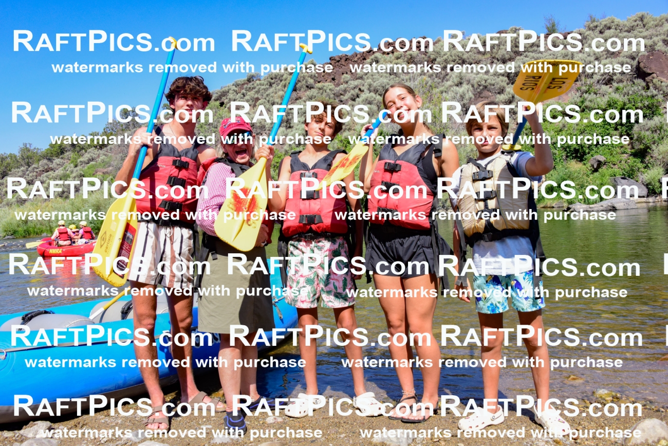 002746_July-16_LOS-RIOS_RAFT-PICS_Racecourse-AM-_LA-Portraits-_LES9057