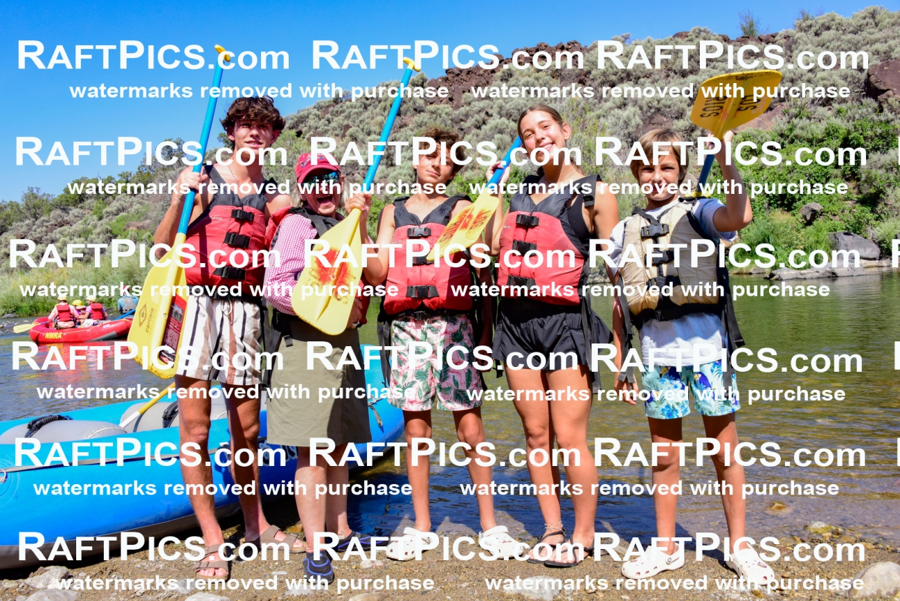 002747_July-16_LOS-RIOS_RAFT-PICS_Racecourse-AM-_LA-Portraits-_LES9058