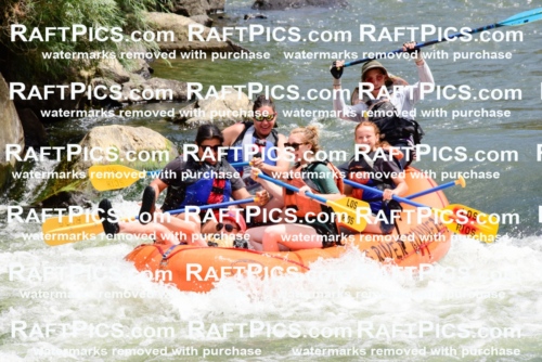 003251_July-17_LOS-RIOS_RAFT-PICS_AM-_LA-Nate_LES9613