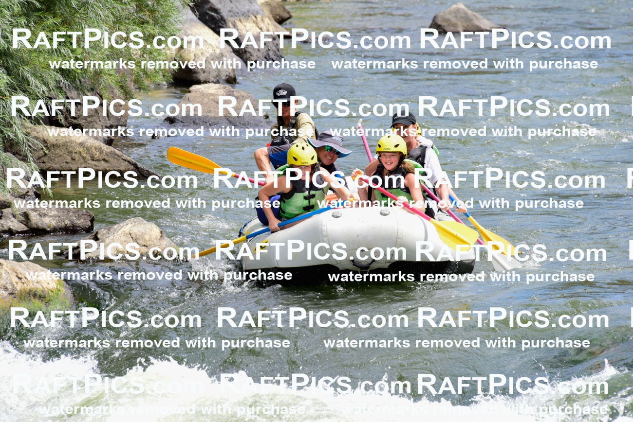 003214_July-17_BIG-RIVER_RAFT-PICS_AM-_LA-MADS_LES9570