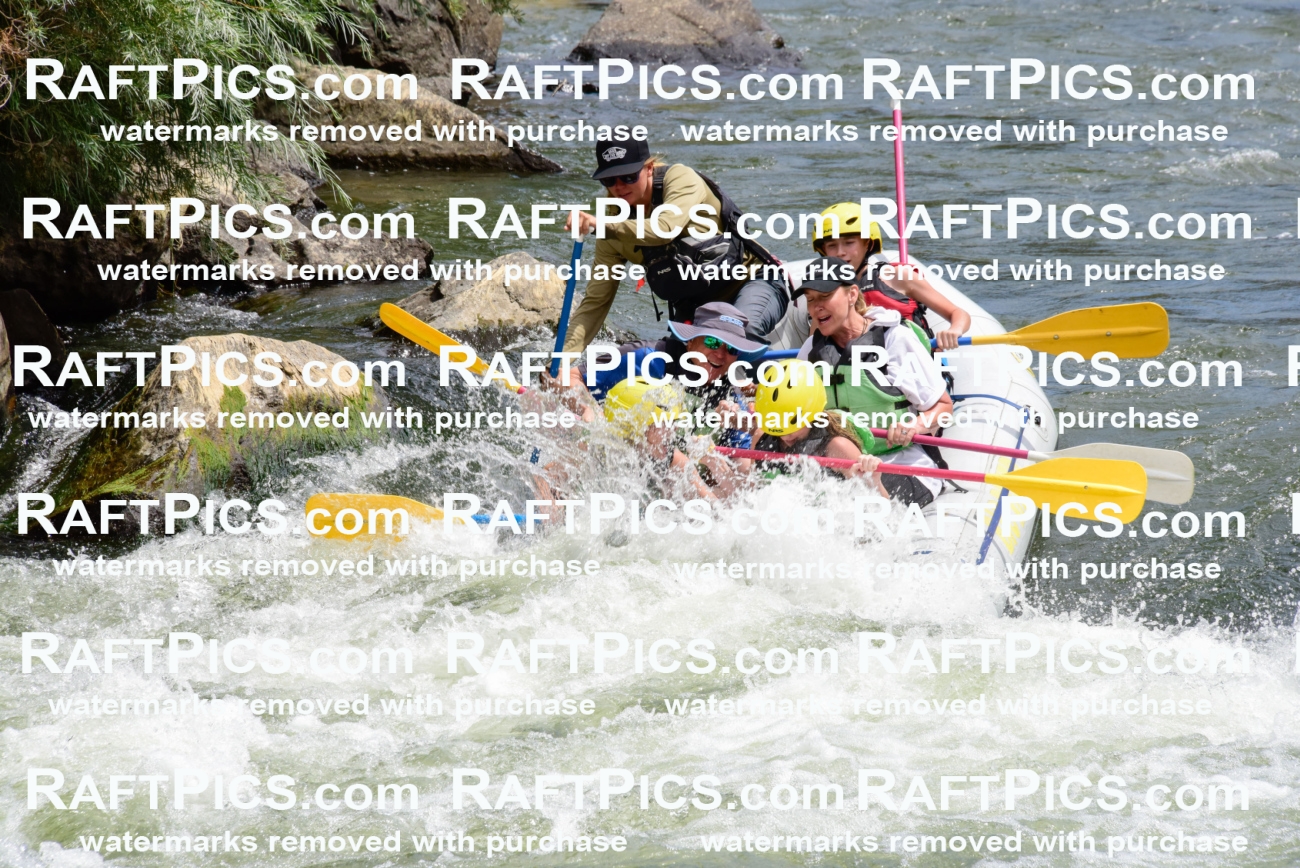 003216_July-17_BIG-RIVER_RAFT-PICS_AM-_LA-MADS_LES9572