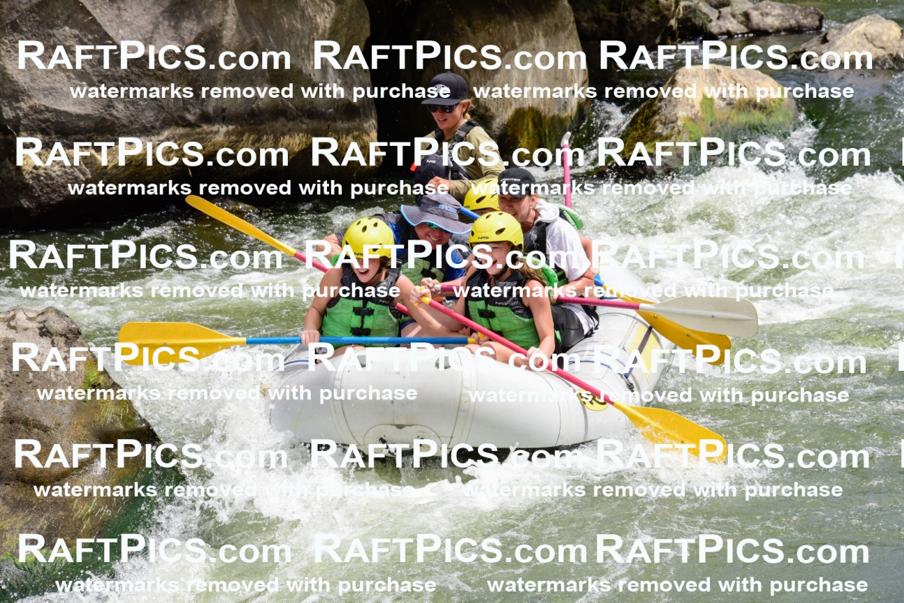 003228_July-17_BIG-RIVER_RAFT-PICS_AM-_LA-MADS_LES9584