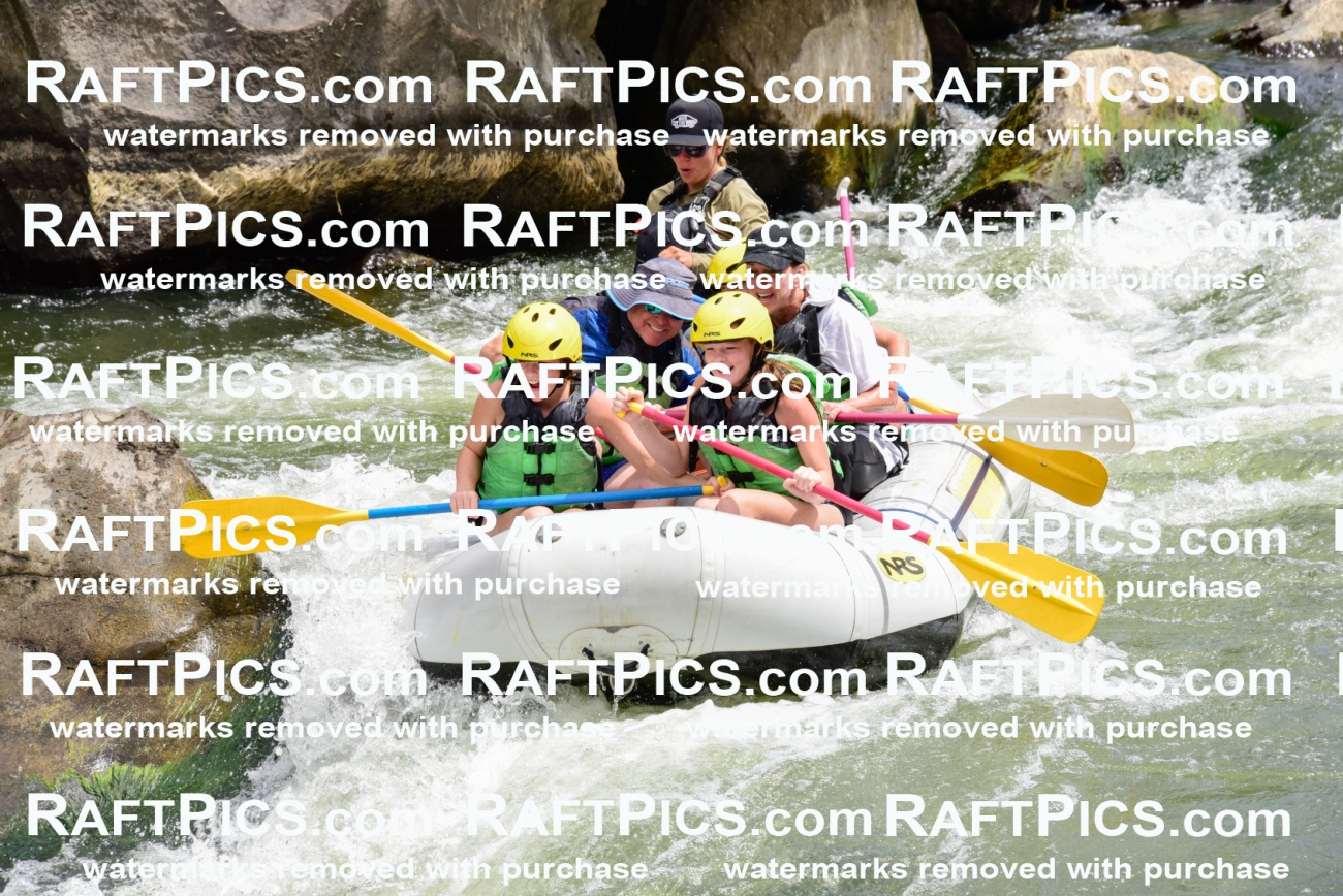 003229_July-17_BIG-RIVER_RAFT-PICS_AM-_LA-MADS_LES9585