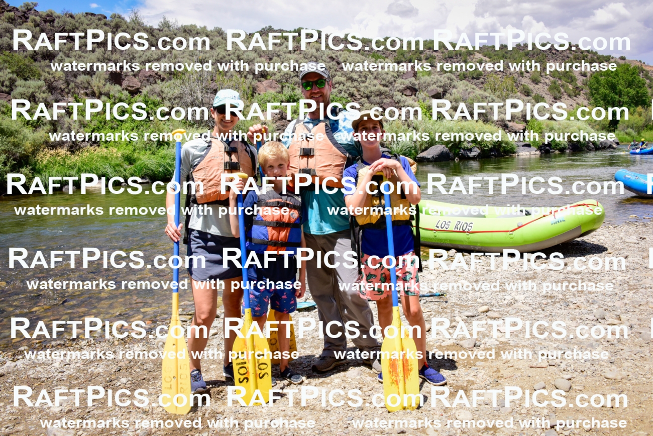 003313_July-17_LOS-RIOS_RAFT-PICS_PM-_LA-PORTRAITS__LES9689