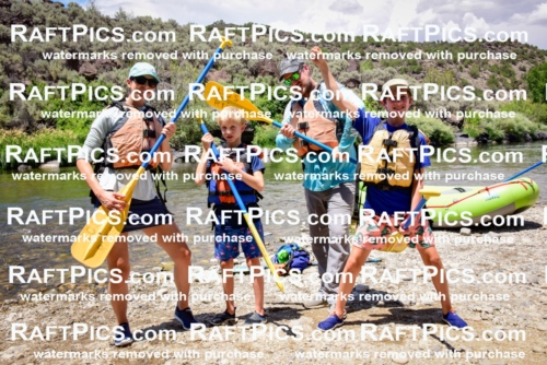 003318_July-17_LOS-RIOS_RAFT-PICS_PM-_LA-PORTRAITS__LES9694