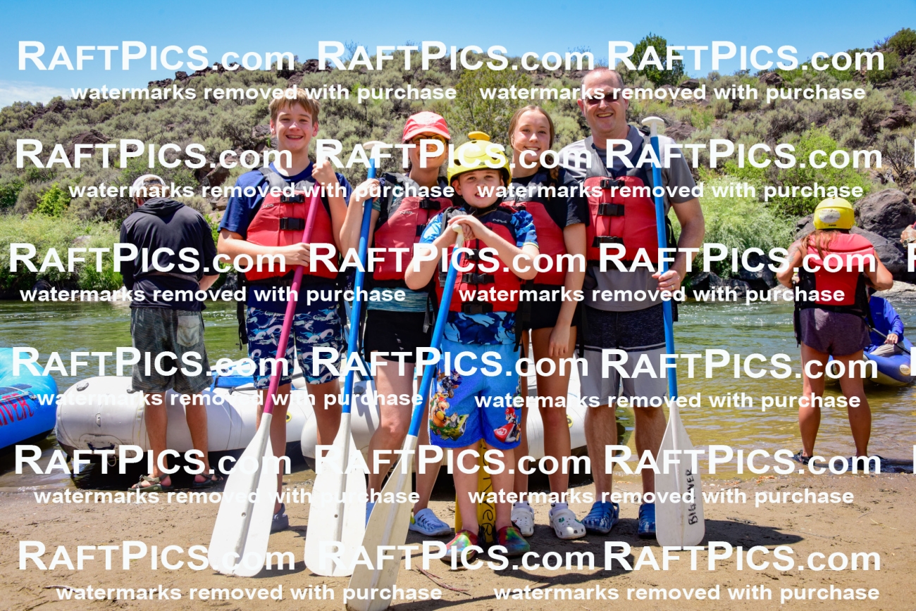 003299_July-17_BIG-RIVER_RAFT-PICS_PM-_LA-PORTRAITS__LES9675