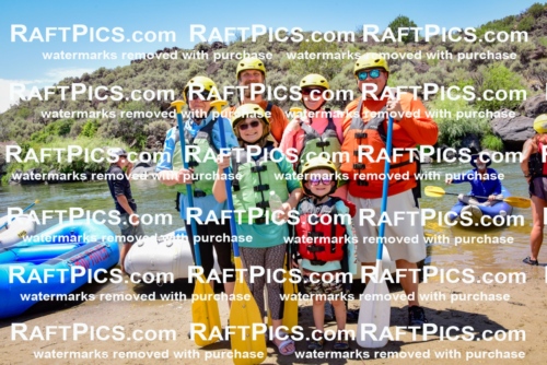 003291_July-17_BIG-RIVER_RAFT-PICS_PM-_LA-PORTRAITS__LES9667