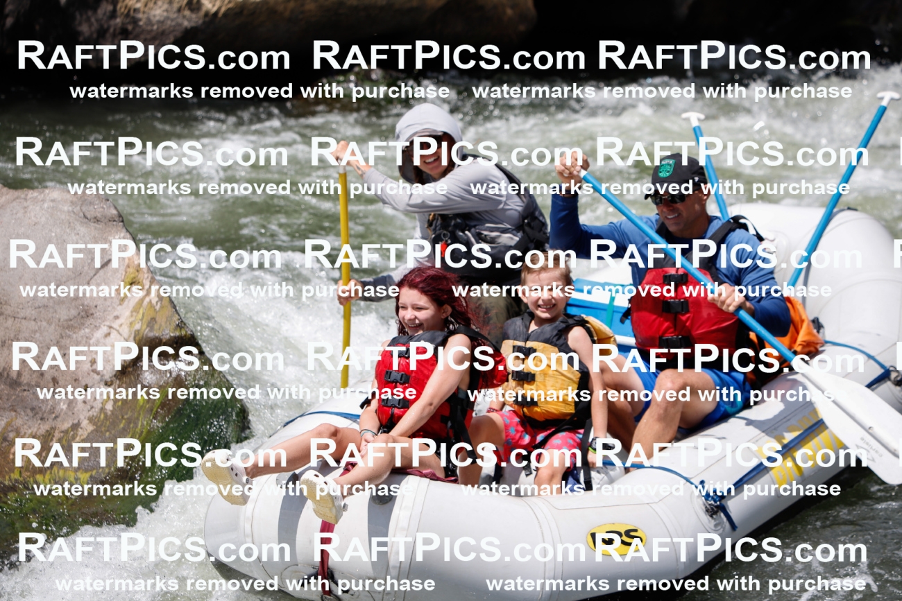 007885_Raftpics_July-27__BIG-RIVER__Racecourse_AM_TC_Boat-One_MG_9090