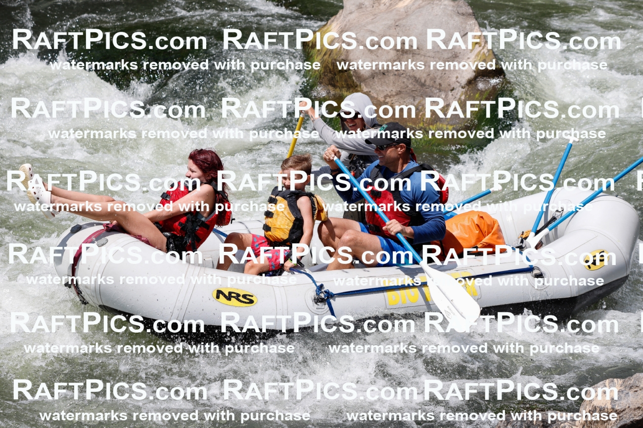 007895_Raftpics_July-27__BIG-RIVER__Racecourse_AM_TC_Boat-One_MG_9100