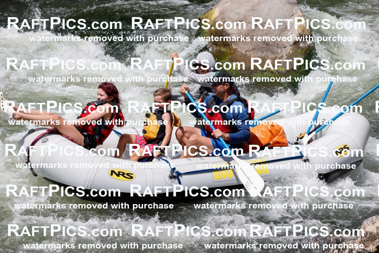 007896_Raftpics_July-27__BIG-RIVER__Racecourse_AM_TC_Boat-One_MG_9101