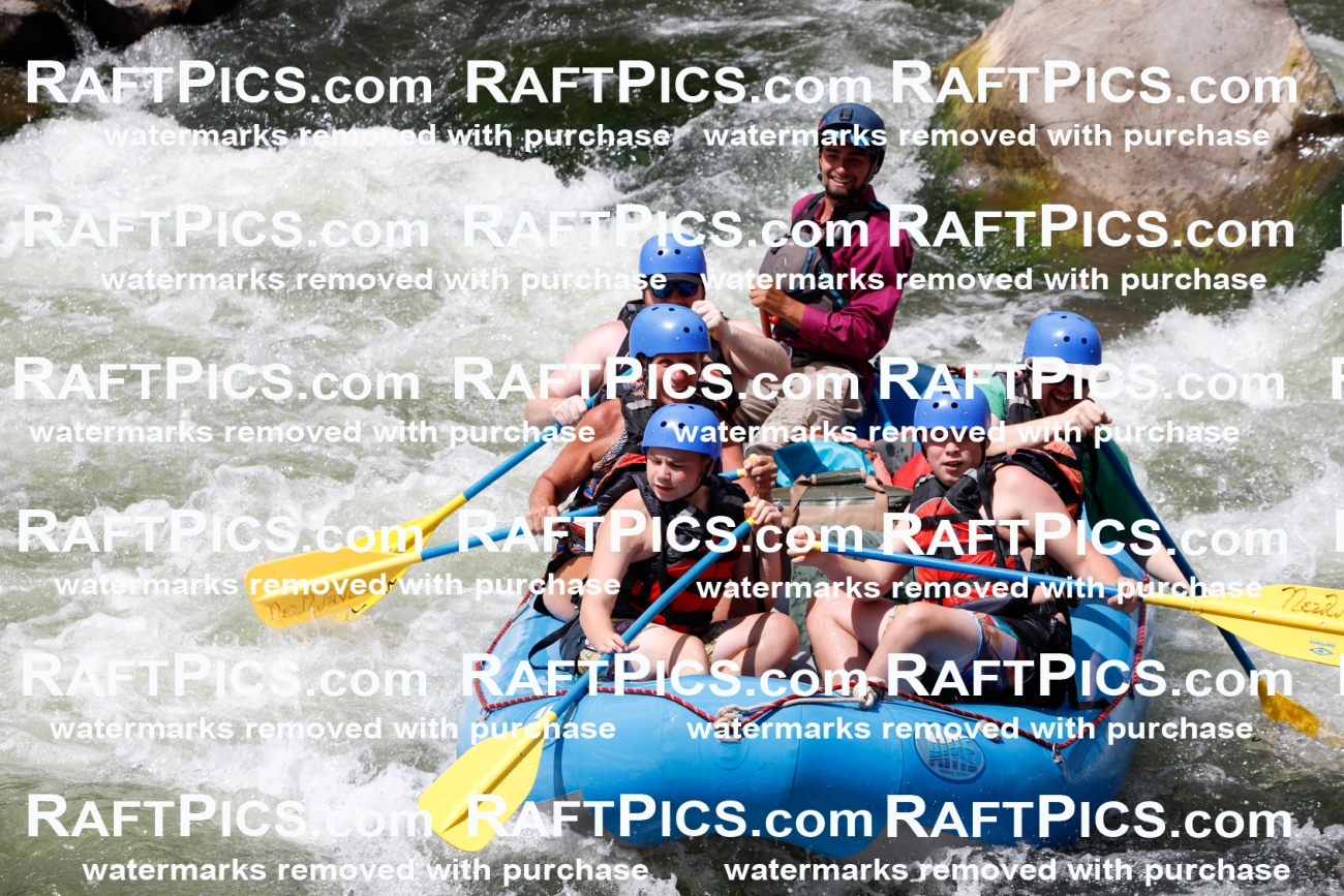 008078_Raftpics_July-27__NEW-WAVE__Racecourse_AM_TC_Boat-One_MG_9135